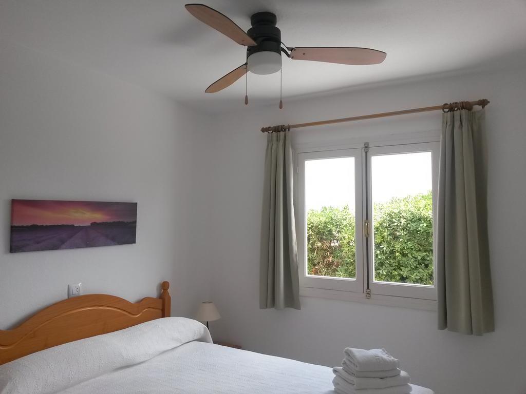 Apartamentos Ses Anneres Cala'N Blanes  Phòng bức ảnh